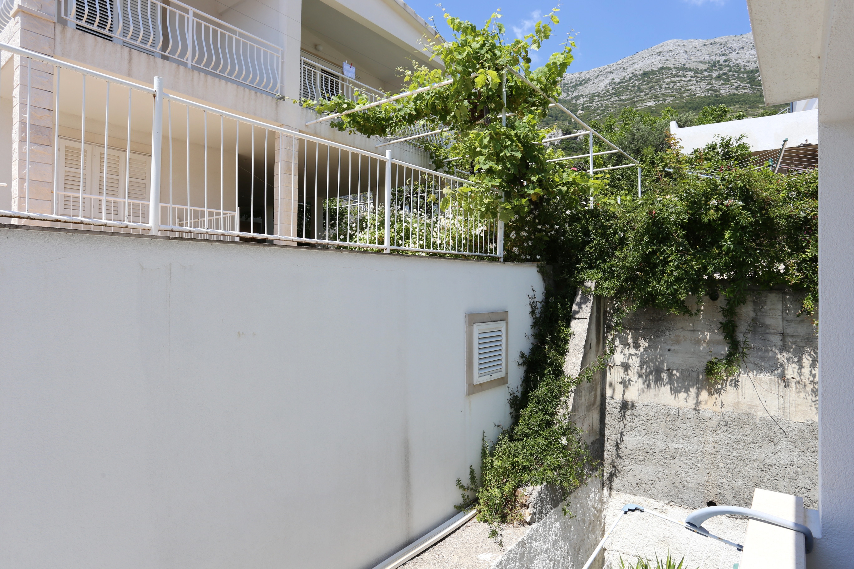 Two bedroom apartment near beach Kučište - Perna, Pelješac  A-d