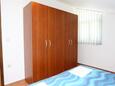 Kučište - Perna, Bedroom in the apartment, WiFi.