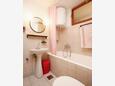 Salle de bain Orebić, Salle de bain dans l’hébergement en type apartment, WiFi.