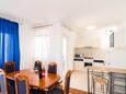 Dining room Orebić, Dining room in the apartment, air condition available and WiFi.