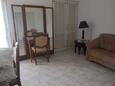 Orebić, Living room in the apartment, air condition available, (pet friendly) and WiFi.