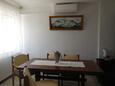 Dining room Orebić, Dining room in the apartment, air condition available, (pet friendly) and WiFi.