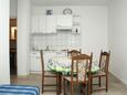 Dining room Orebić, Dining room in the apartment, air condition available and WiFi.