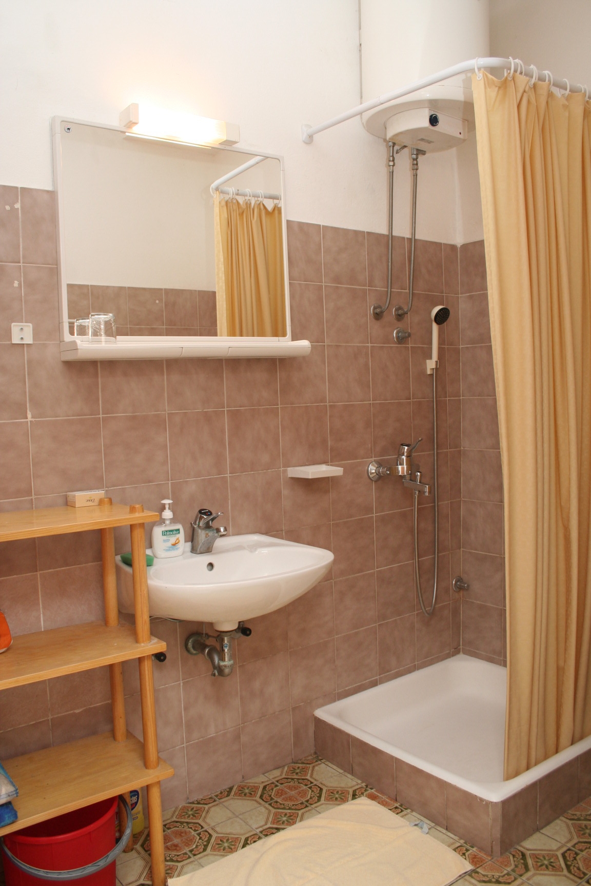 One bedroom apartment near beach Trstenik, Pelješac  A-a