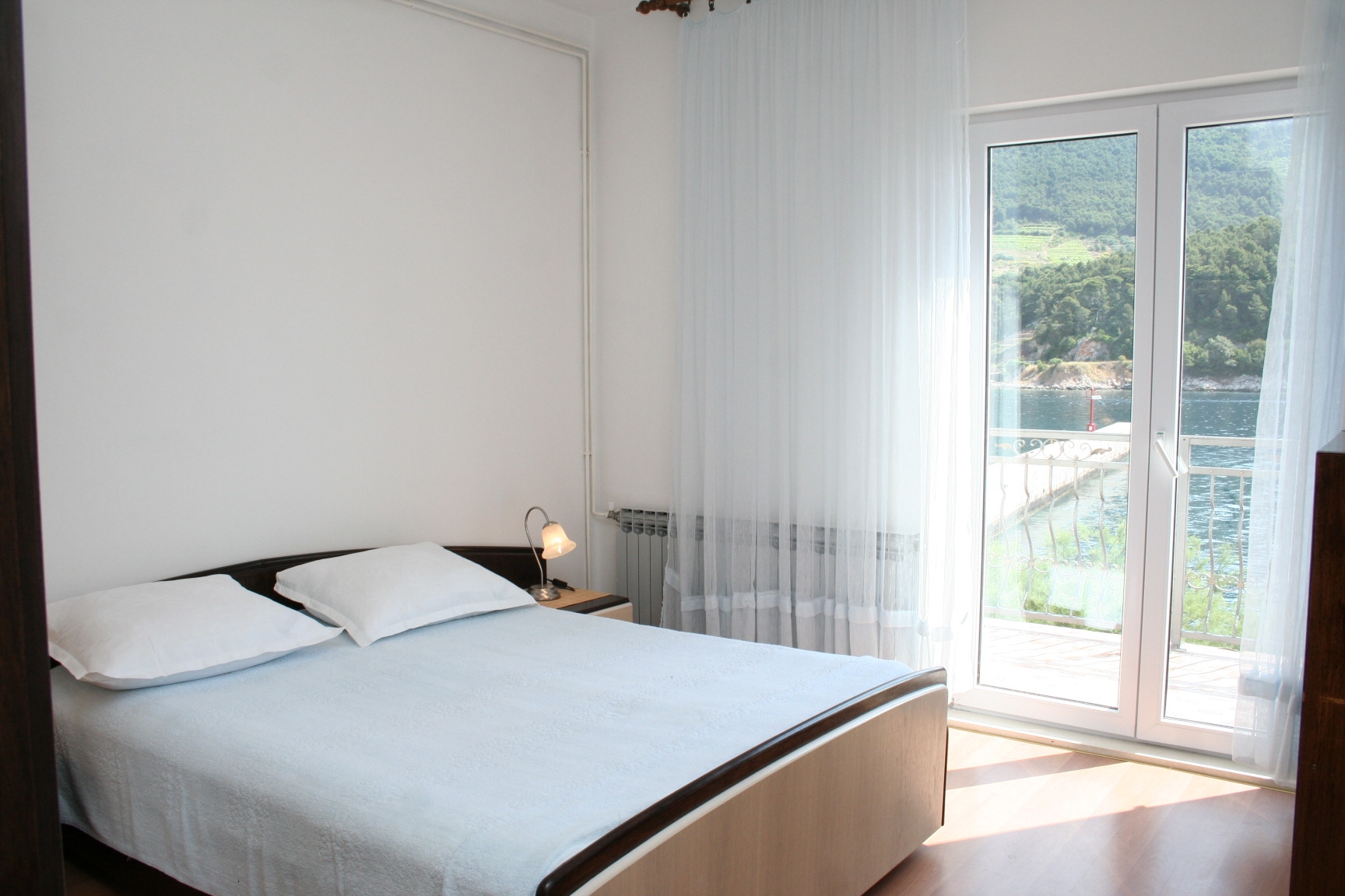 Room near beach Trstenik, Pelješac (S-4566-b)