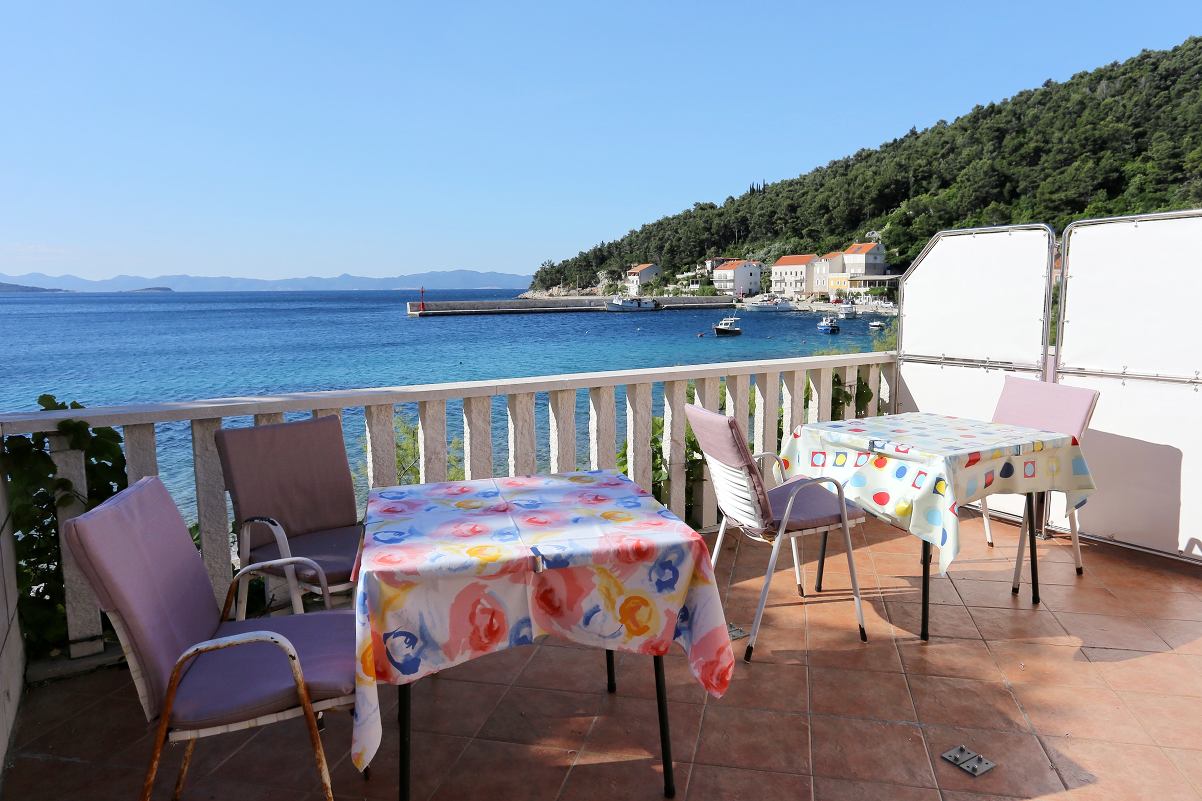 Two bedroom apartment near beach Trstenik, Pelješac  A-a
