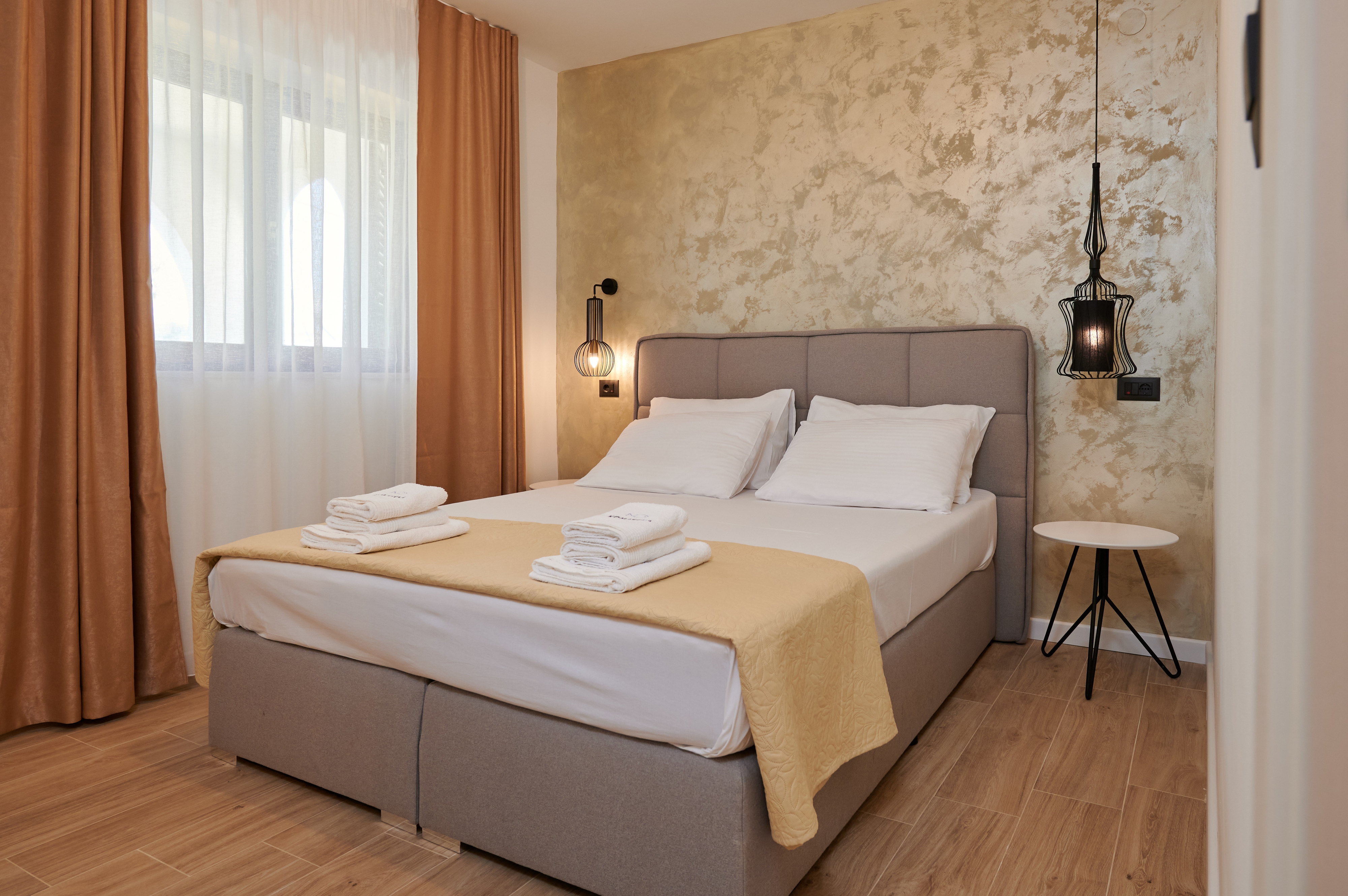 Two bedroom apartment near beach Okrug Gornji, Čiovo  A-d