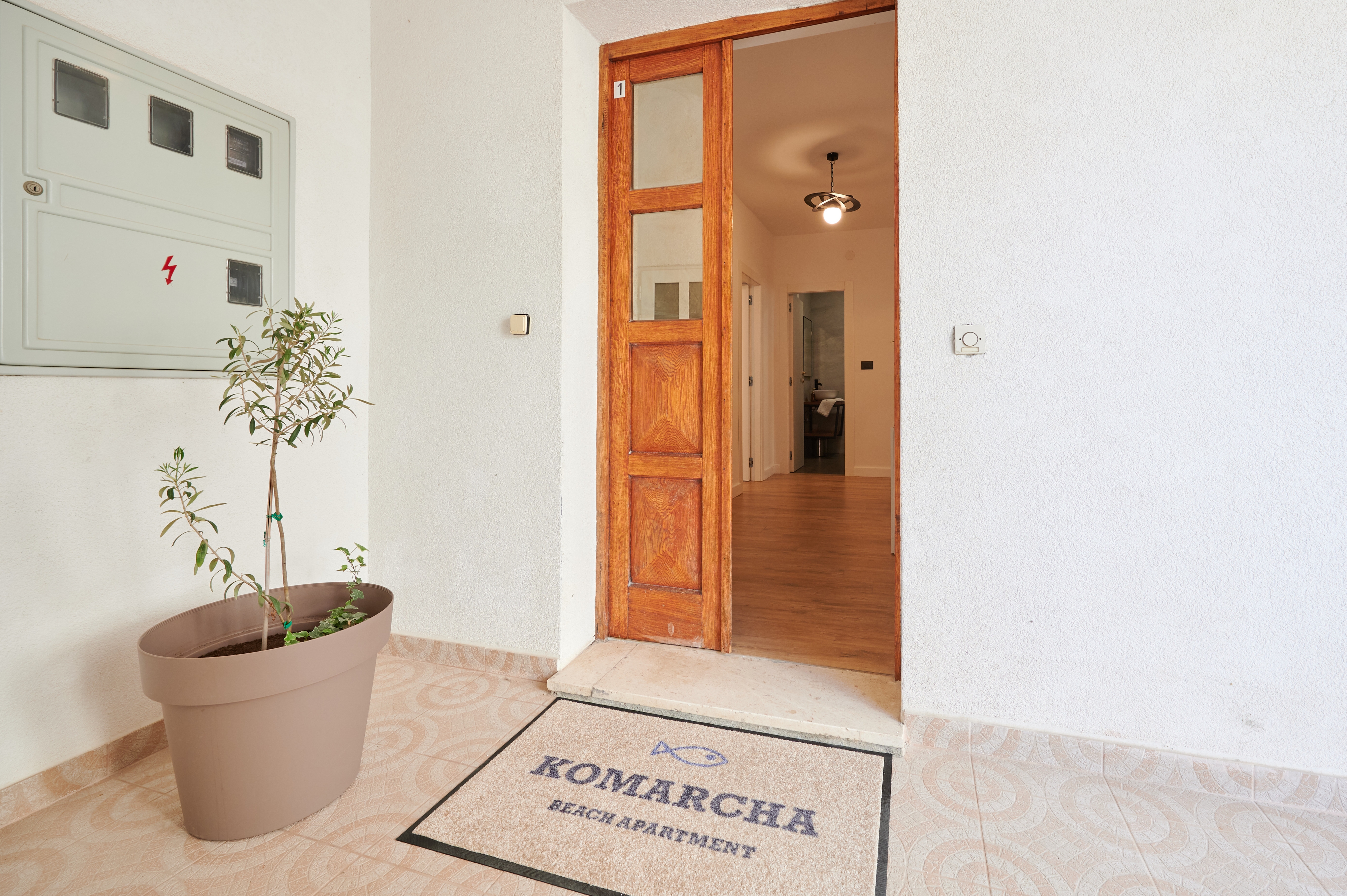 Two bedroom apartment near beach Okrug Gornji, Čiovo  A-d