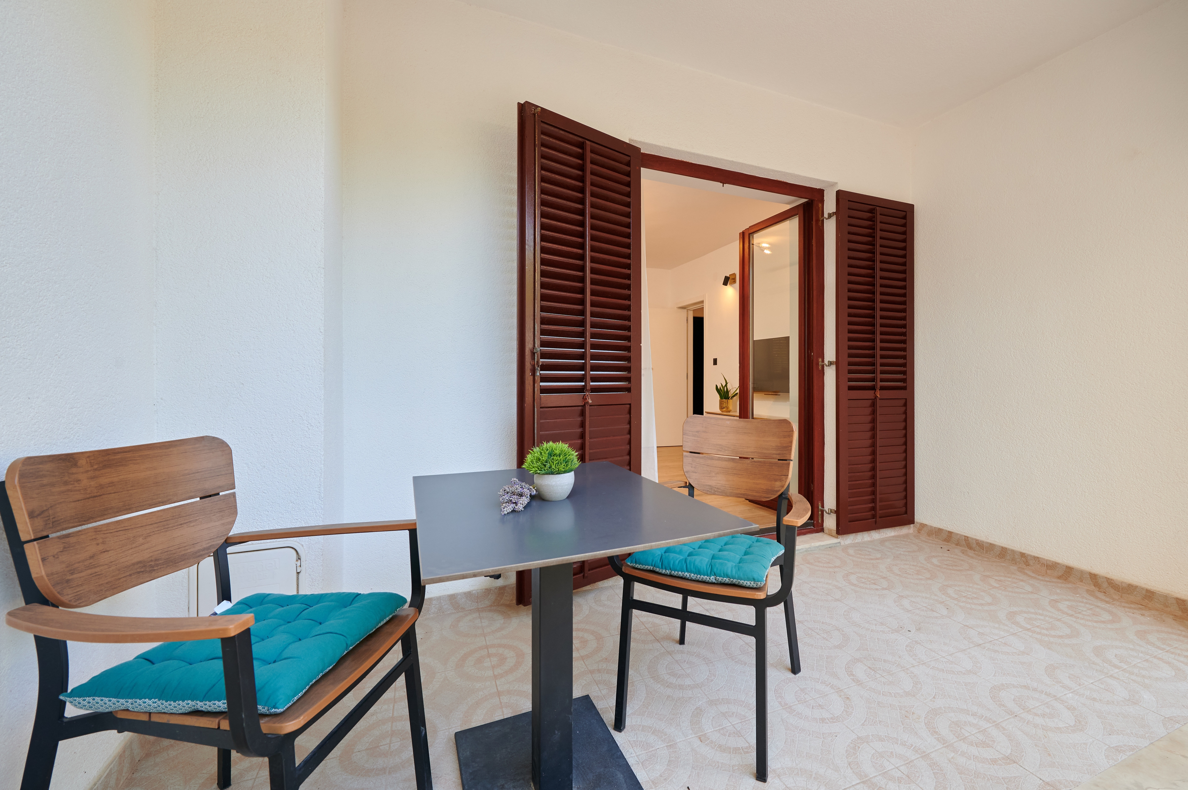 Two bedroom apartment near beach Okrug Gornji, Čiovo  A-d