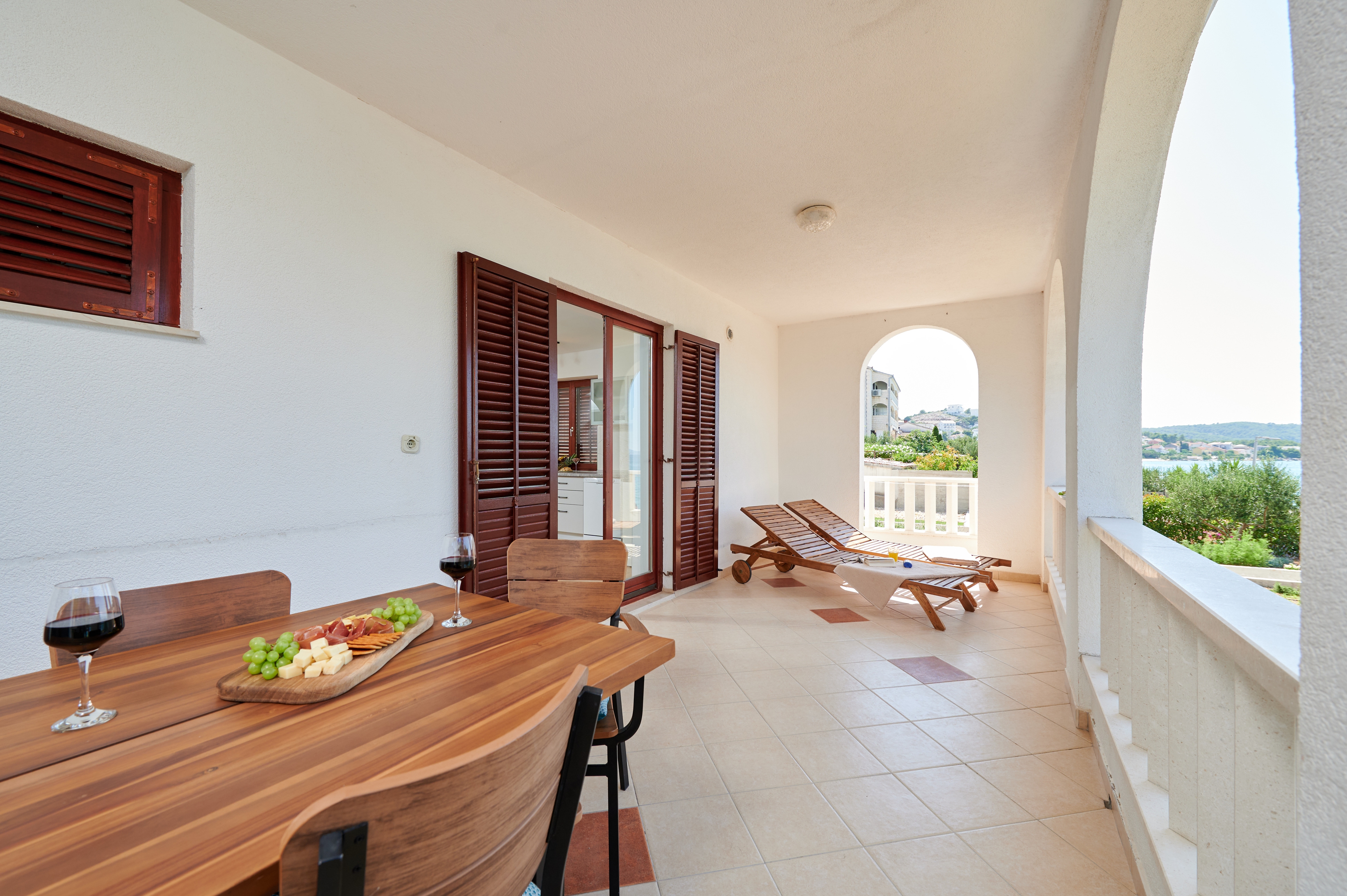Two bedroom apartment near beach Okrug Gornji, Čiovo  A-d