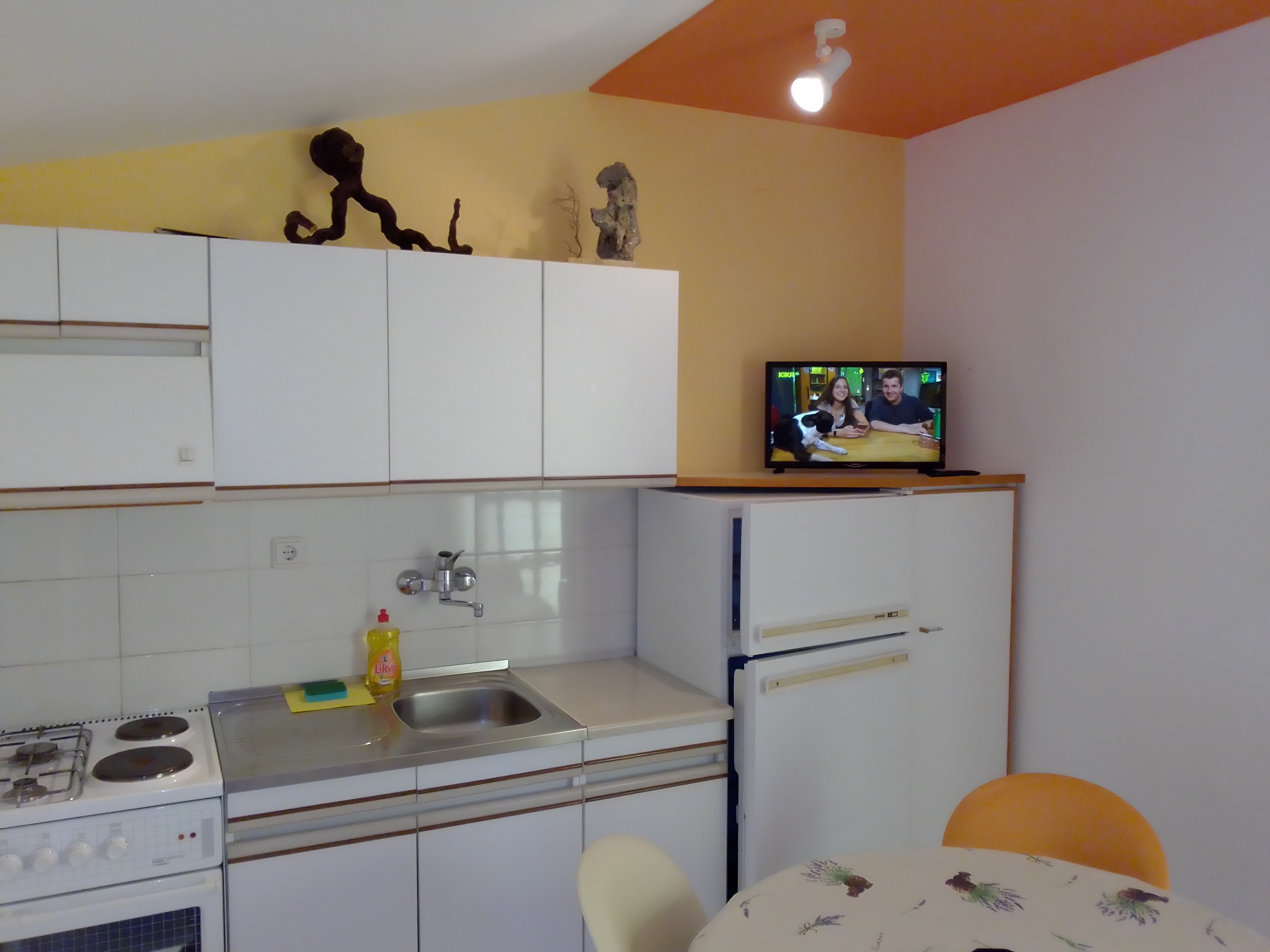 One bedroom apartment with balcony and sea view Ivan Dolac (Hvar) (A-4584-c) One bedroom apartment with balcony and sea view Ivan Dolac (Hvar) (A-4584-c)