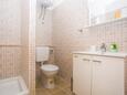 Ванная комната Orebić, Ванная комната в размещении типа studio-apartment, WiFi.