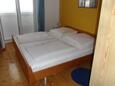 Bedroom 1 Jelsa, Bedroom 1 in the apartment, air condition available and WiFi.