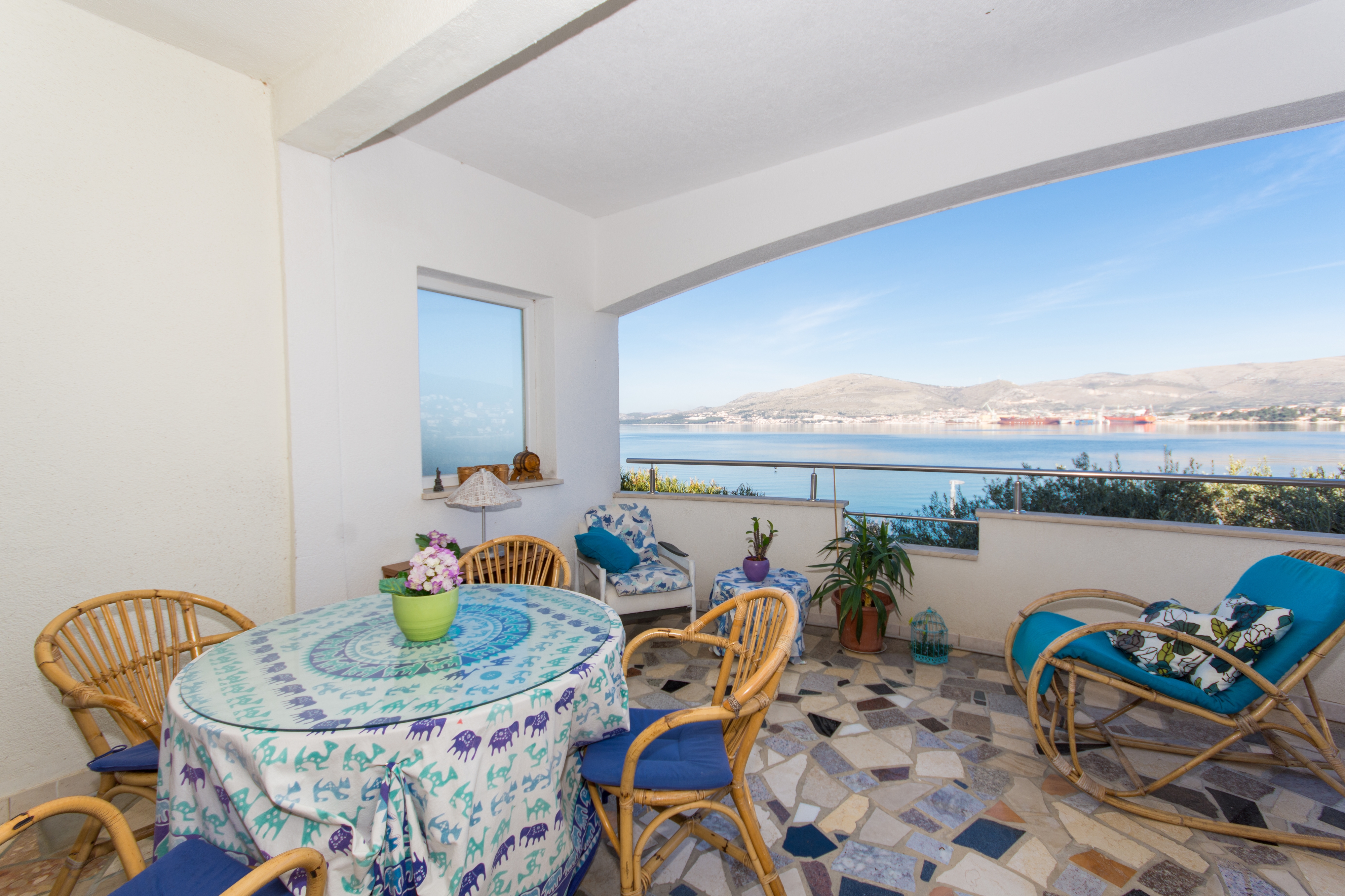 Two bedroom apartment near beach Okrug Gornji, Čiovo  A-a