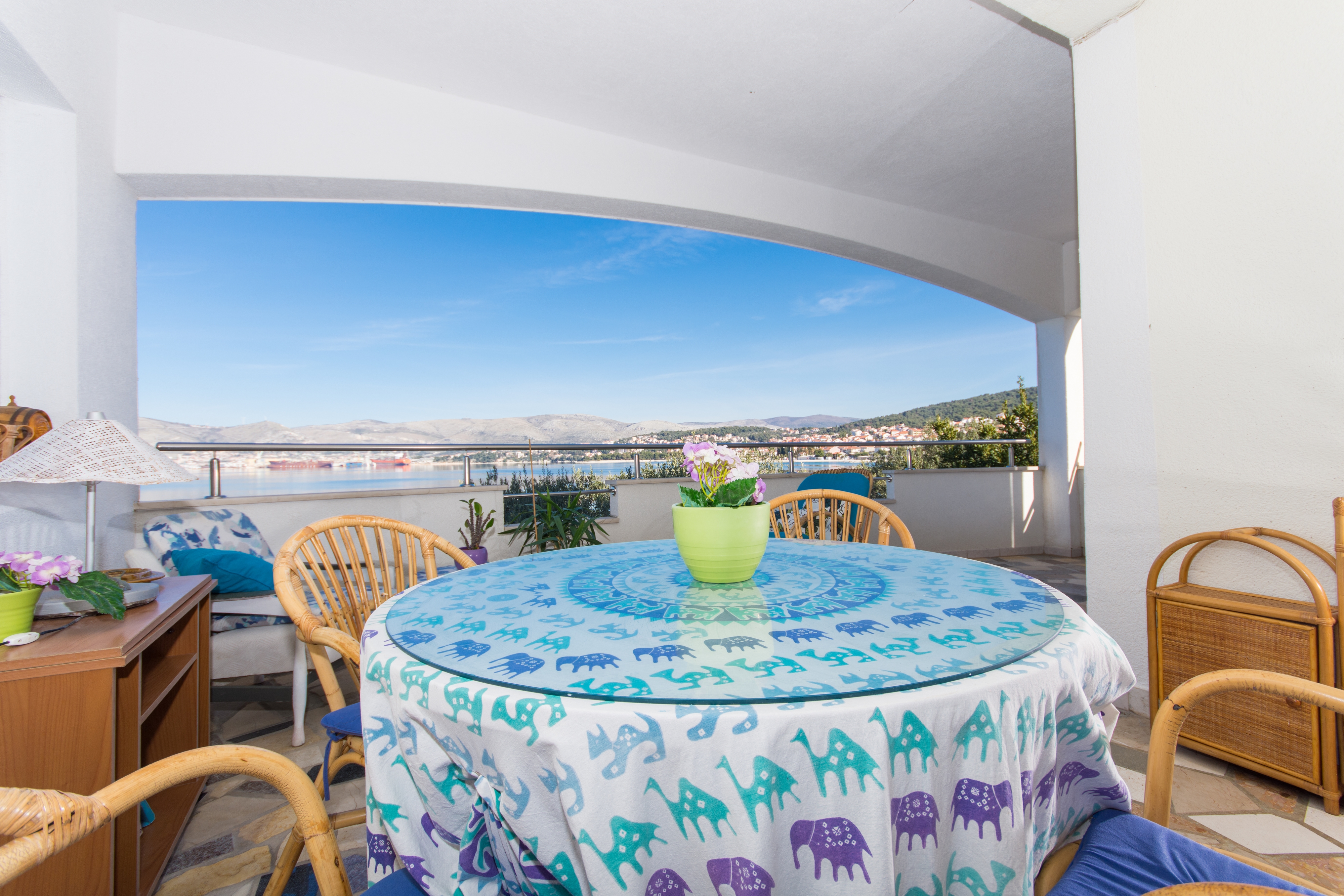 Two bedroom apartment near beach Okrug Gornji, Čiovo  A-a