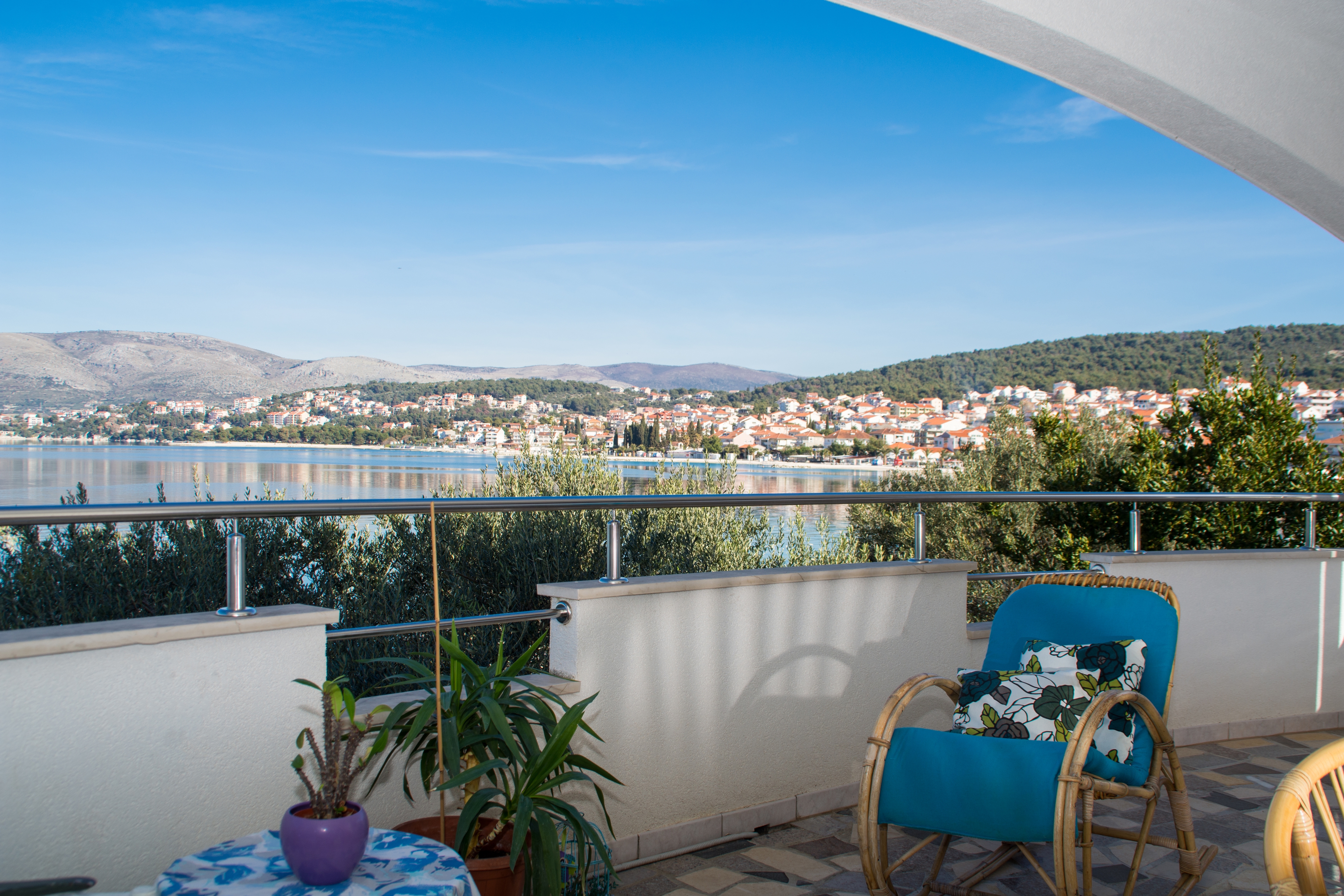 Two bedroom apartment near beach Okrug Gornji, Čiovo  A-a