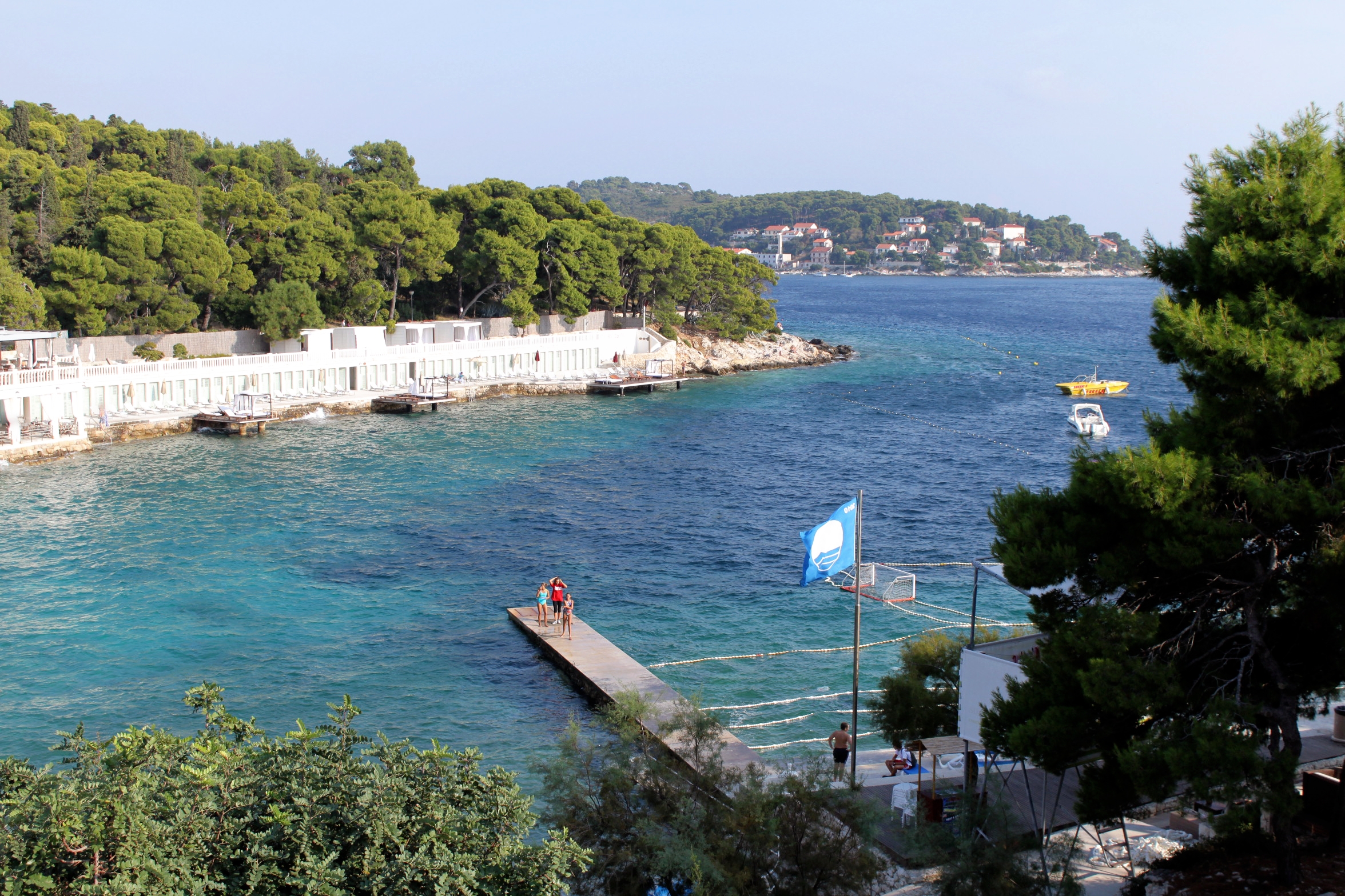 Two bedroom apartment near beach Hvar  A-b