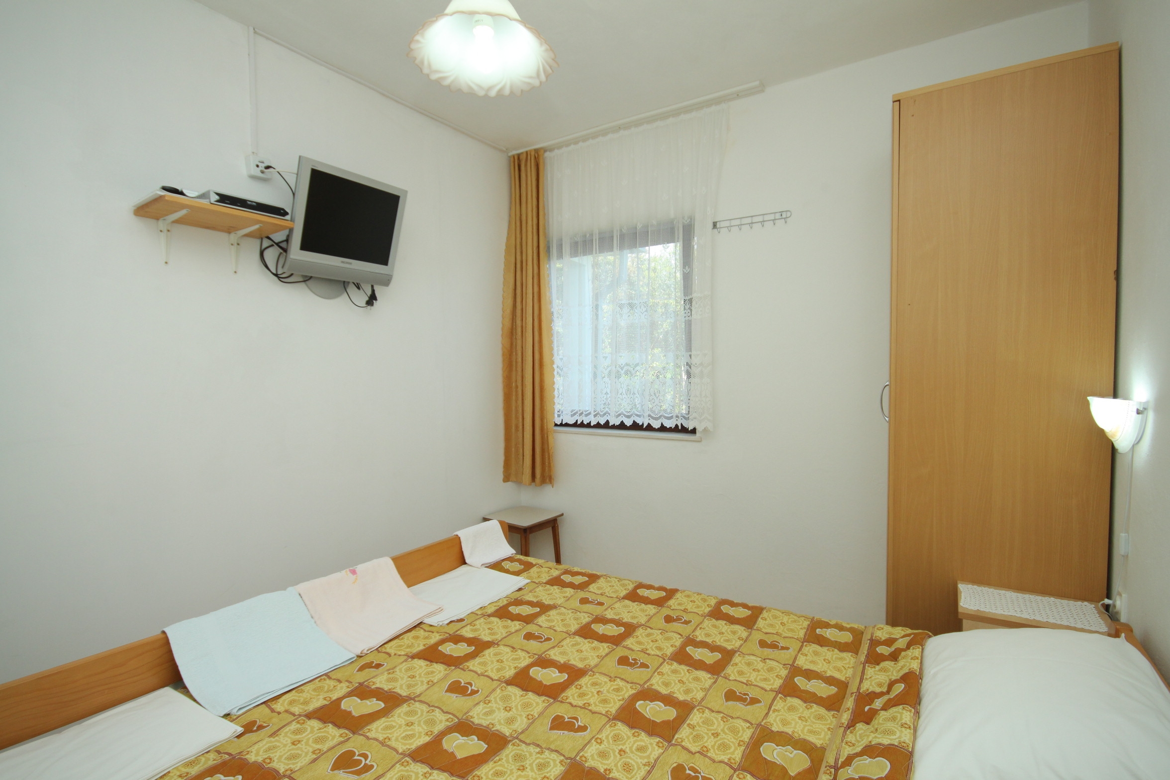 Top Hvar Zaraće (Gdinj) Top Hvar Zaraće (Gdinj)