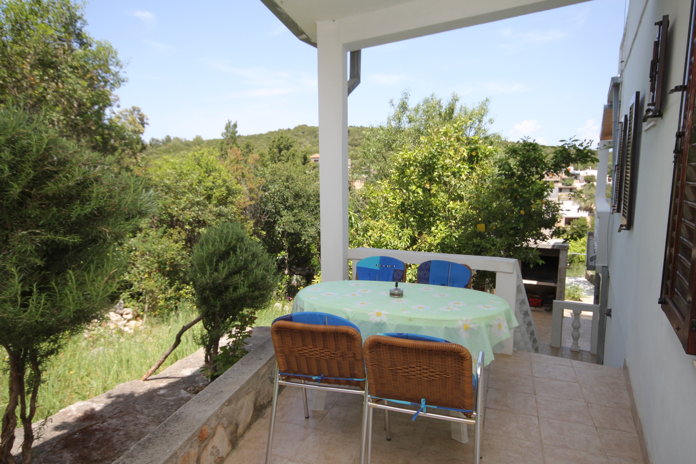 Two bedroom apartment with terrace Cove Zarace (Gdinj), Hvar (A-4597-b) Two bedroom apartment with terrace Cove Zarace (Gdinj), Hvar (A-4597-b)