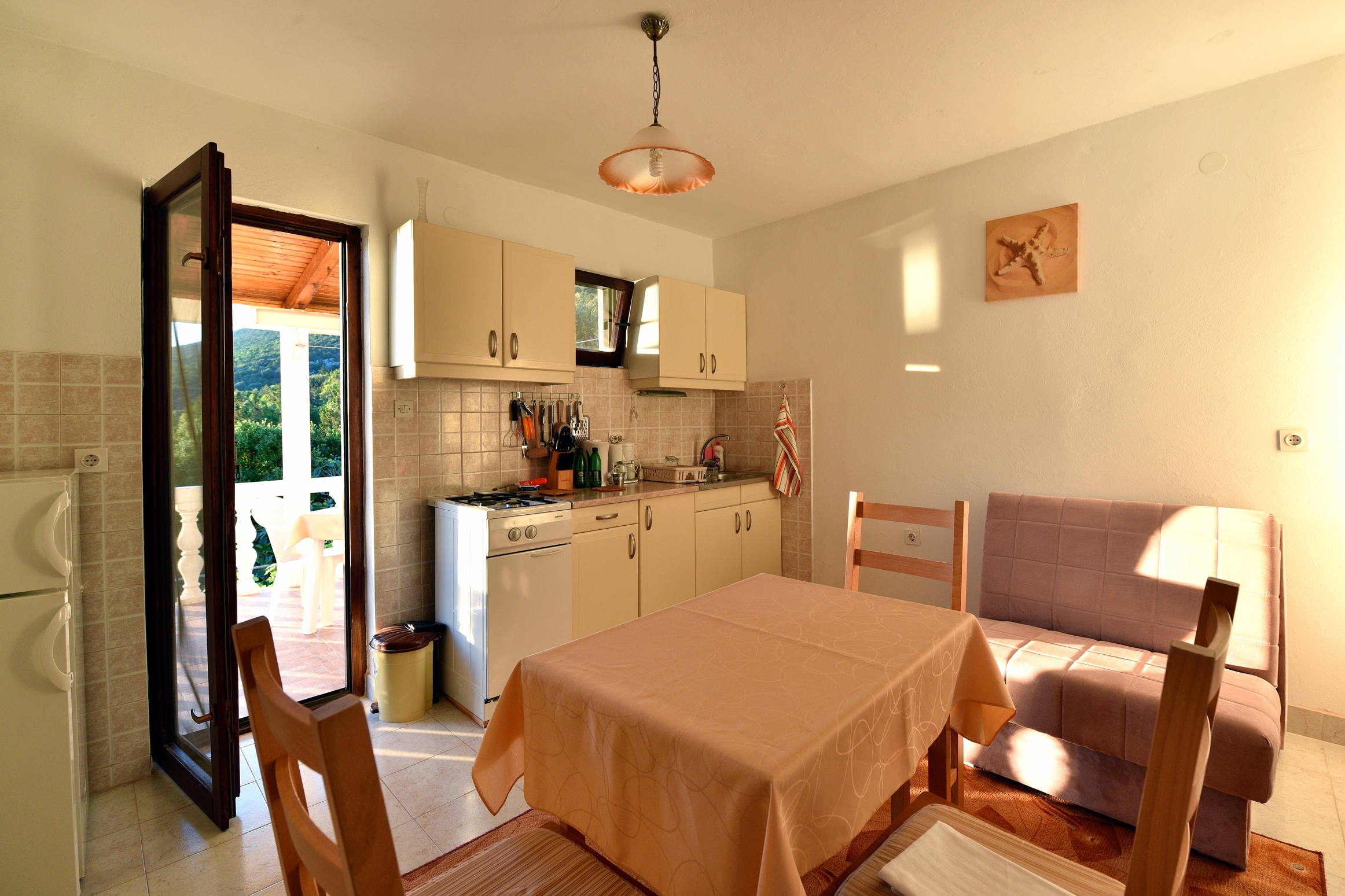 One bedroom apartment with terrace and sea view Cove Zarace (Gdinj), Hvar (A-4597-e) One bedroom apartment with terrace and sea view Cove Zarace (Gdinj), Hvar (A-4597-e)