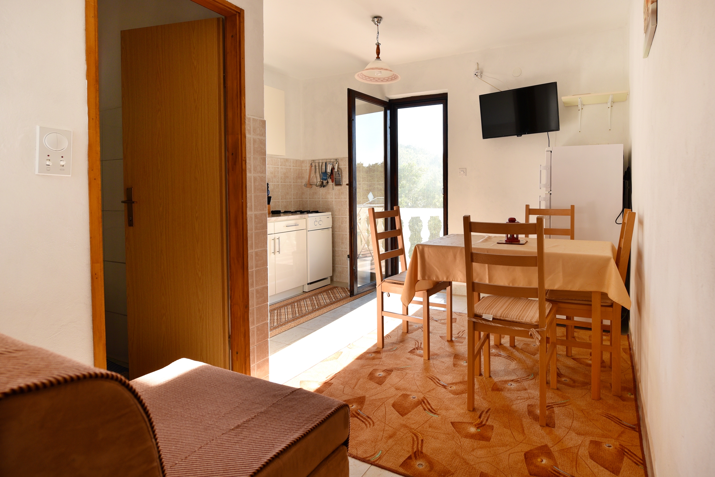 Two bedroom apartment with terrace and sea view Cove Zarace (Gdinj), Hvar (A-4597-f) Two bedroom apartment with terrace and sea view Cove Zarace (Gdinj), Hvar (A-4597-f)