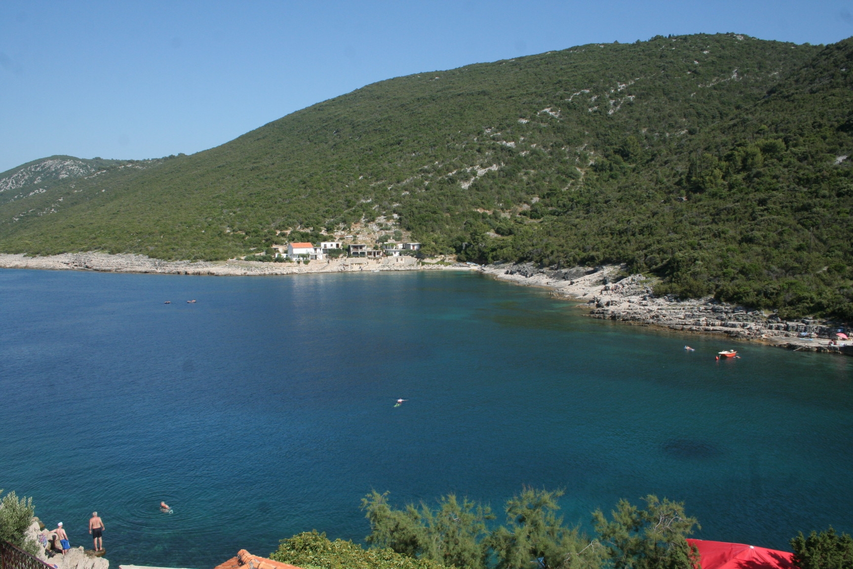 Two bedroom apartment near beach Cove Zarace (Gdinj), Hvar  A-a