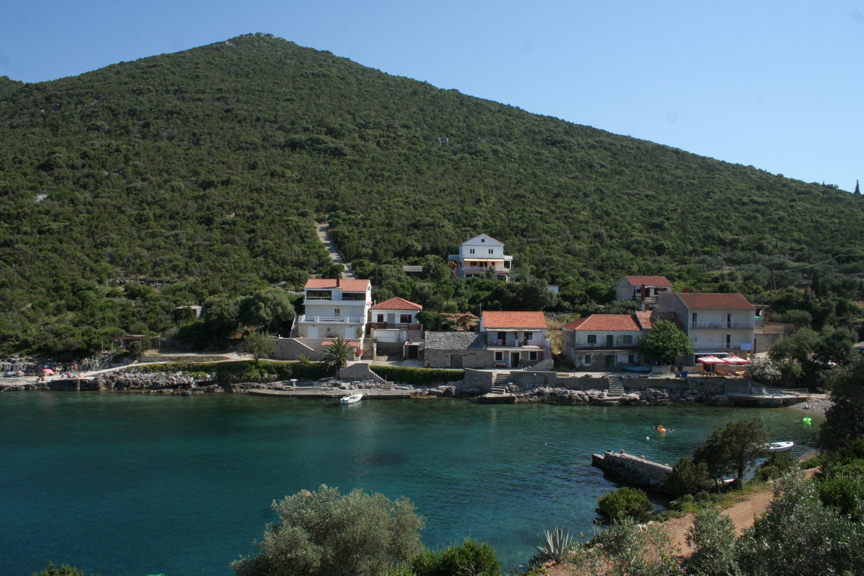 Two bedroom apartment near beach Cove Zarace (Gdinj), Hvar  A-a