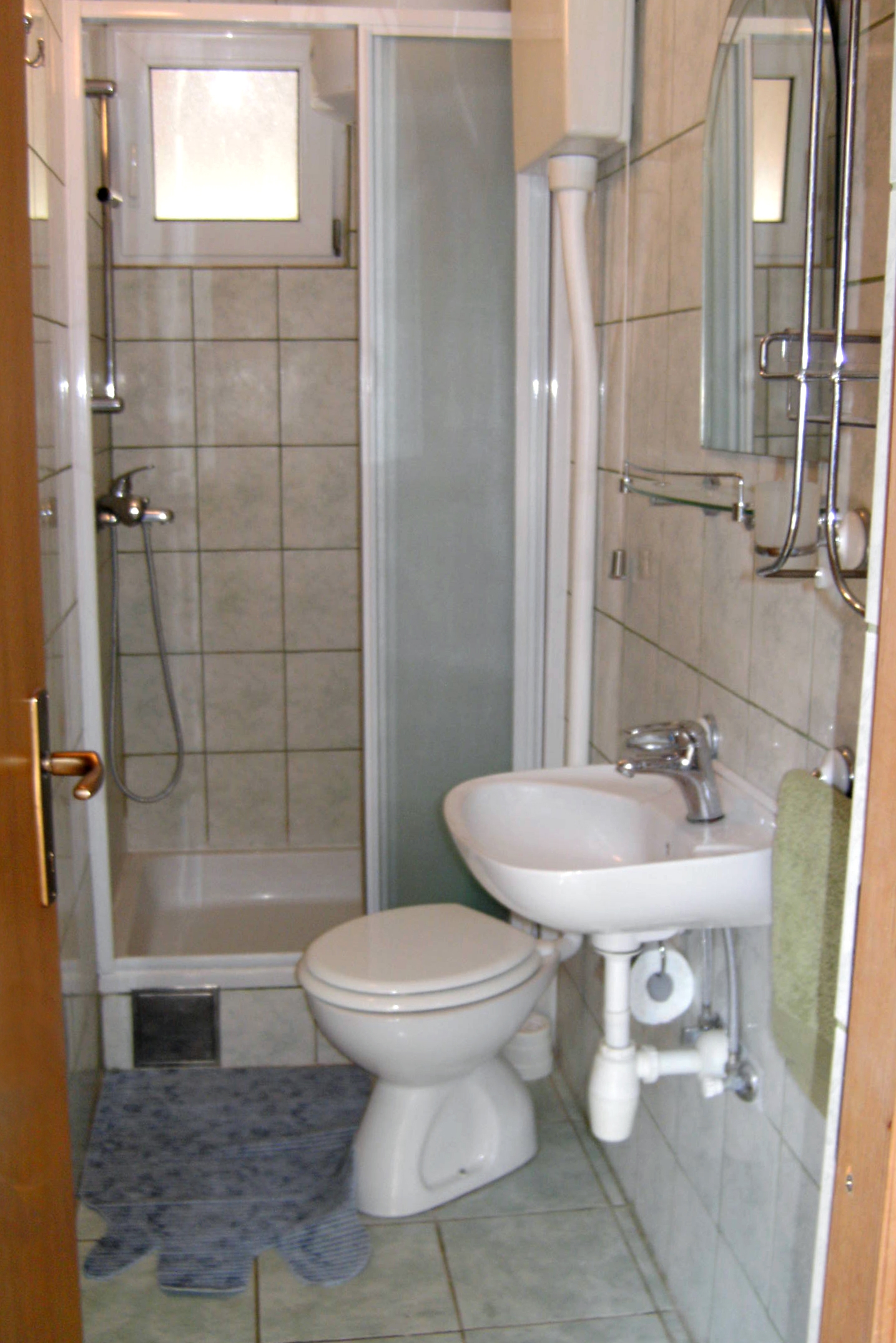 Two bedroom apartment near beach Cove Zarace (Gdinj), Hvar  A-a