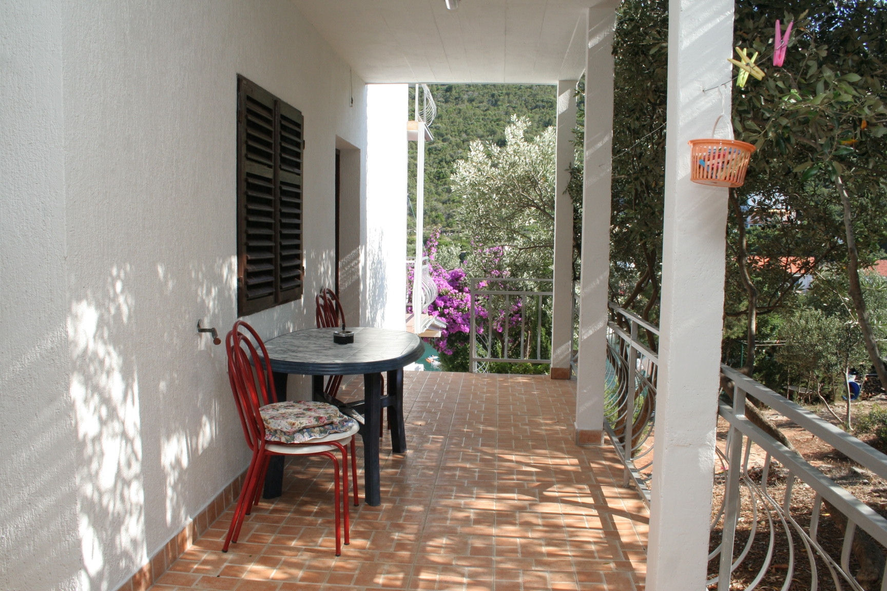 Two bedroom apartment near beach Cove Zarace (Gdinj), Hvar (A-4598-b) Two bedroom apartment near beach Cove Zarace (Gdinj), Hvar (A-4598-b)