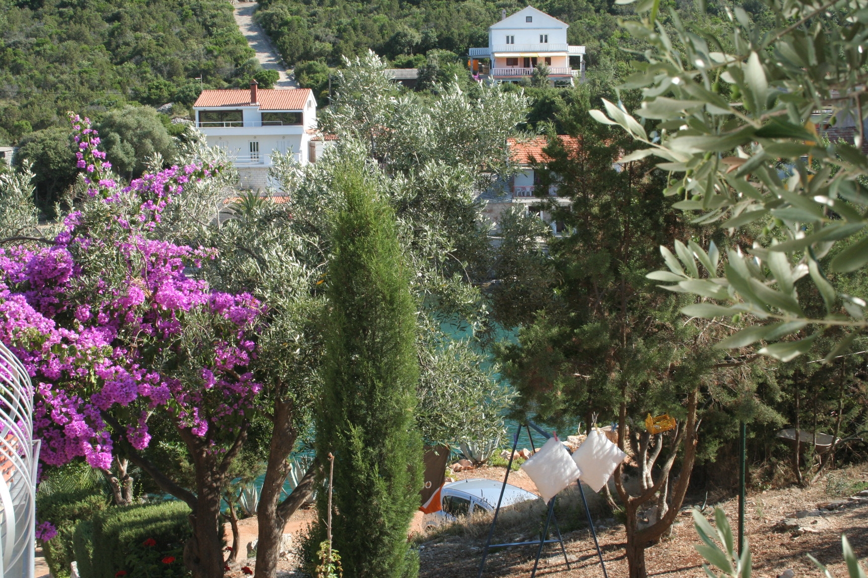 Two bedroom apartment near beach Cove Zarace (Gdinj), Hvar  A-b