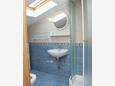 Basina, Badkamer in the apartment, (pet friendly).