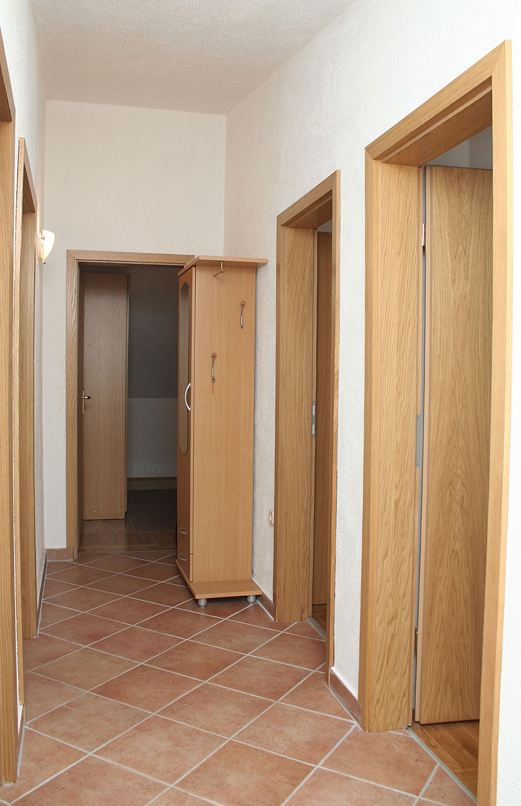 Three bedroom apartment near beach Basina, Hvar  A-a