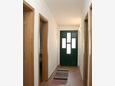 Basina, Gang in the apartment, (pet friendly).