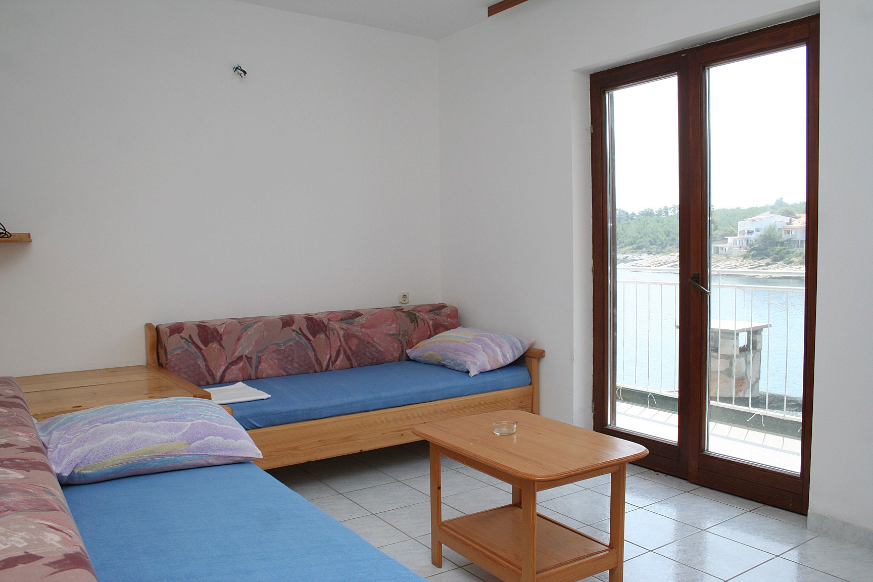 One bedroom apartment near beach Basina, Hvar (A-4599-b) One bedroom apartment near beach Basina, Hvar (A-4599-b)