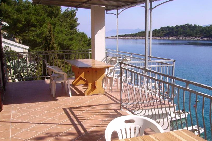 One bedroom apartment near beach Basina, Hvar (A-4599-b) One bedroom apartment near beach Basina, Hvar (A-4599-b)