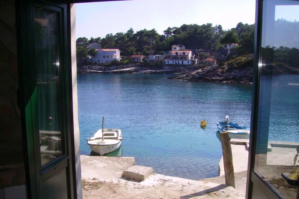 Two bedroom apartment near beach Basina, Hvar (A-4599-f)