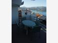 Terrace 1 Slatine, Terrace 1 in the apartment, with a sea view and WiFi.