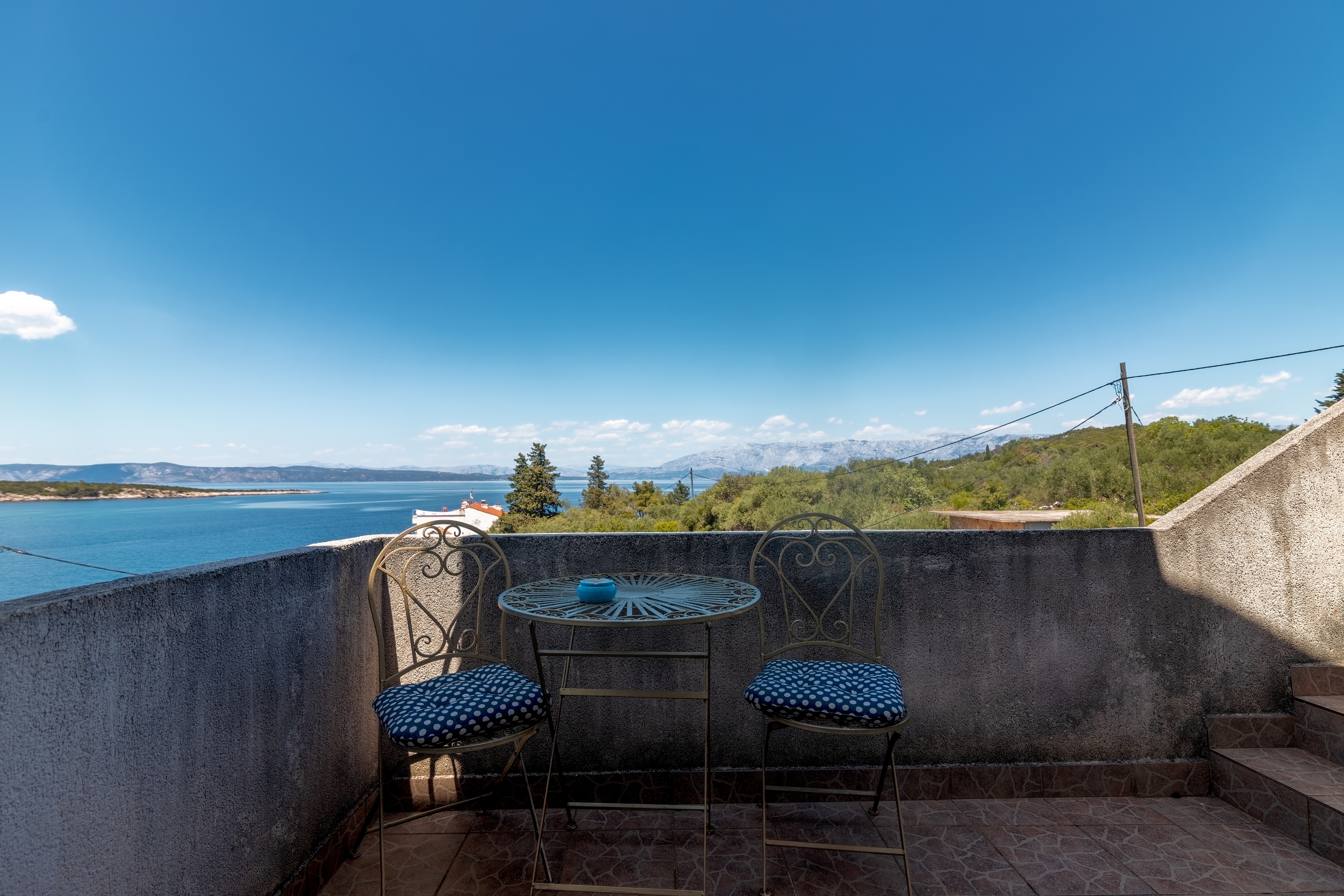 One bedroom apartment near beach Cove Pokrivenik, Hvar (A-4604-e) One bedroom apartment near beach Cove Pokrivenik, Hvar (A-4604-e)