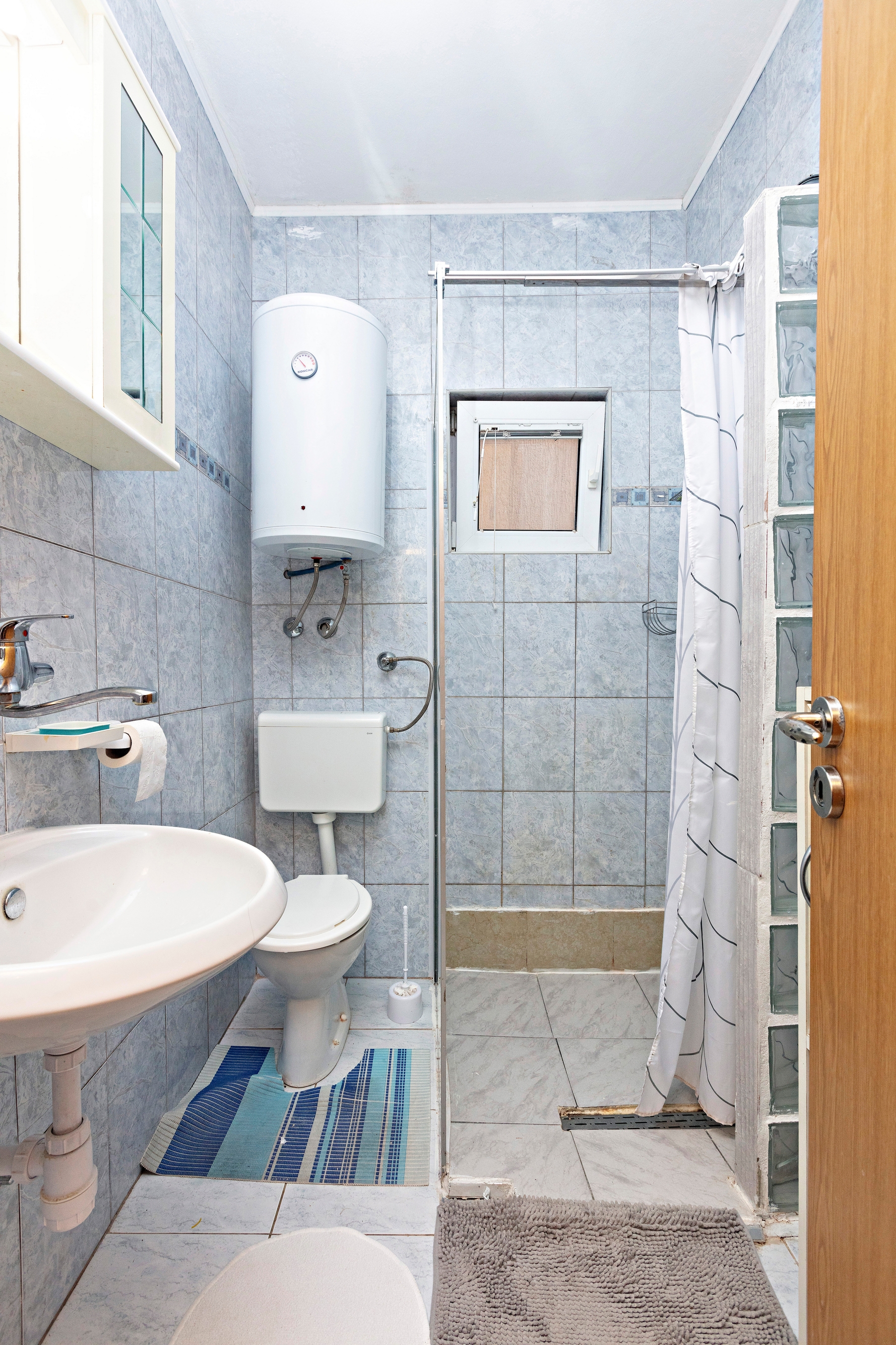 Two bedroom apartment near beach Grebaštica, Šibenik  A-a
