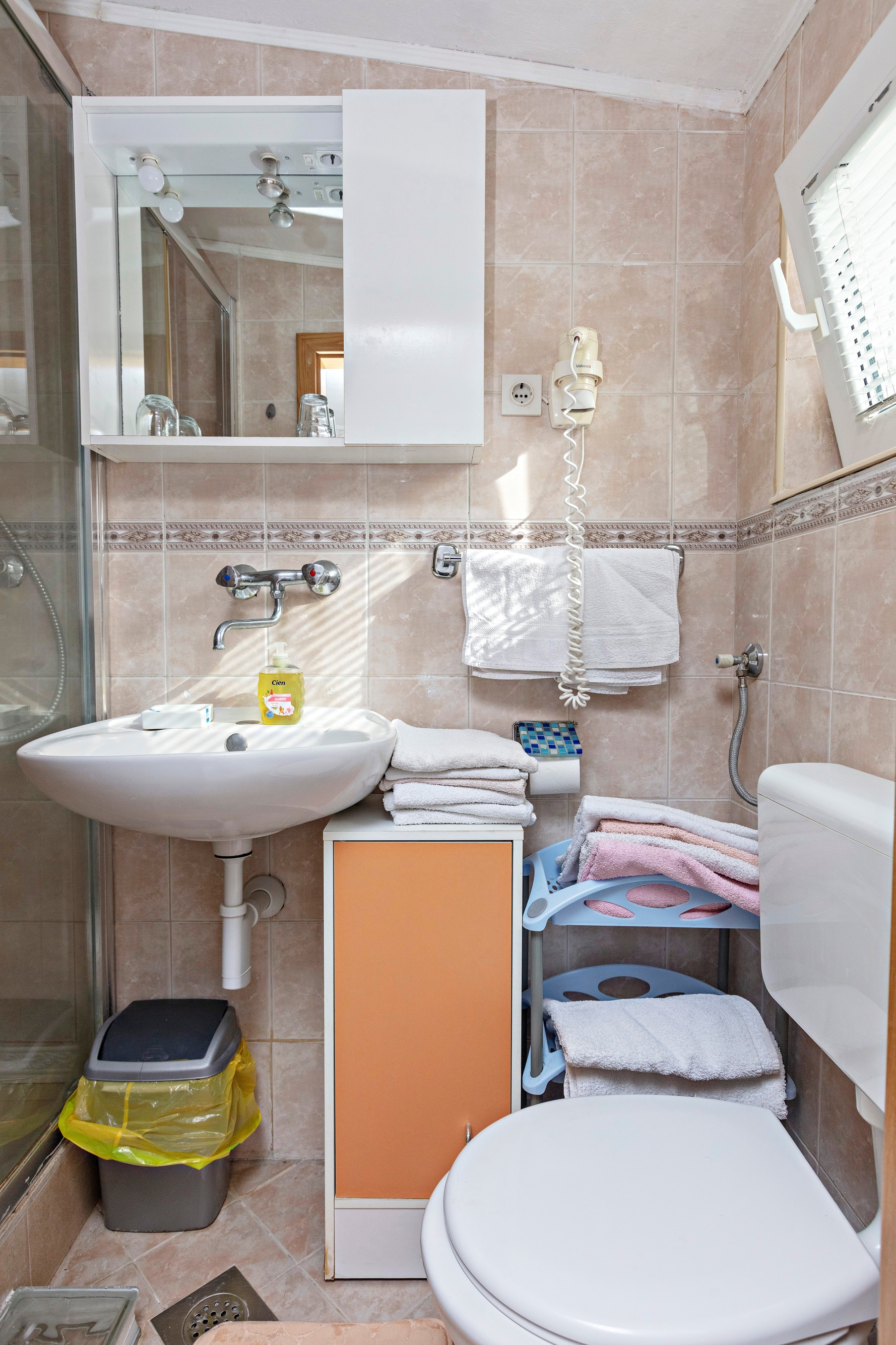 Two bedroom apartment near beach Grebaštica, Šibenik  A-b