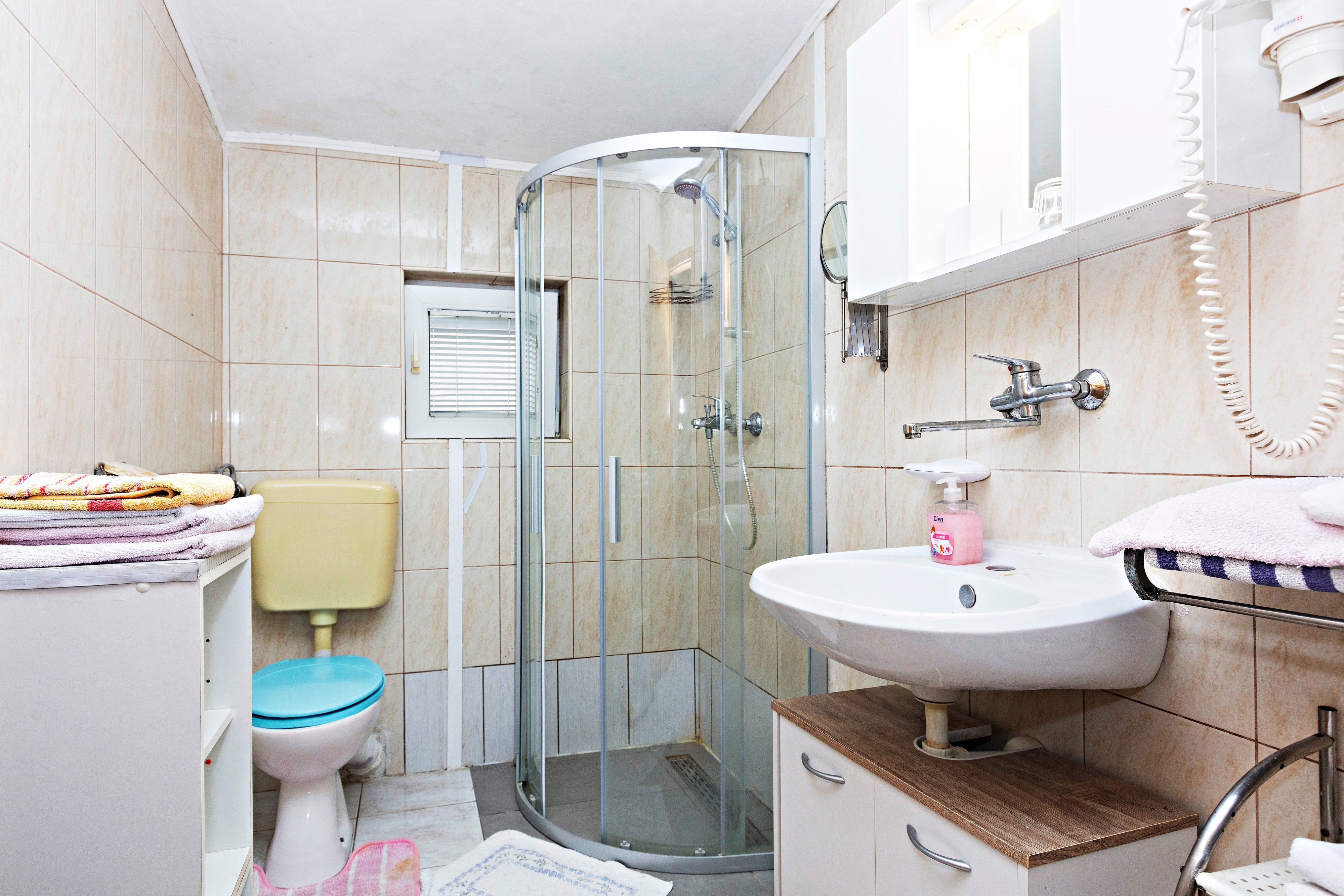 Two bedroom apartment near beach Grebaštica, Šibenik  A-c