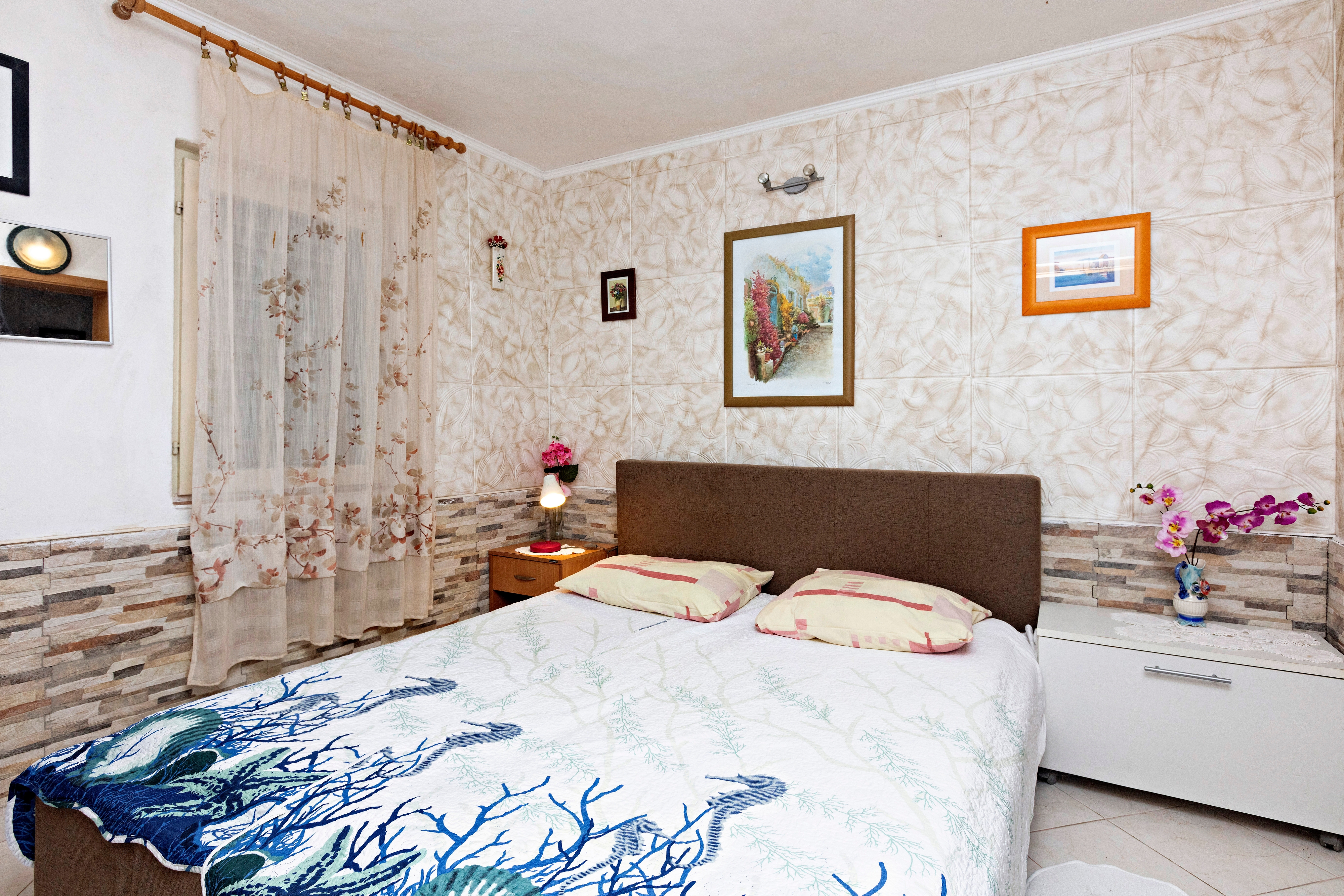 Two bedroom apartment near beach Grebaštica, Šibenik  A-d
