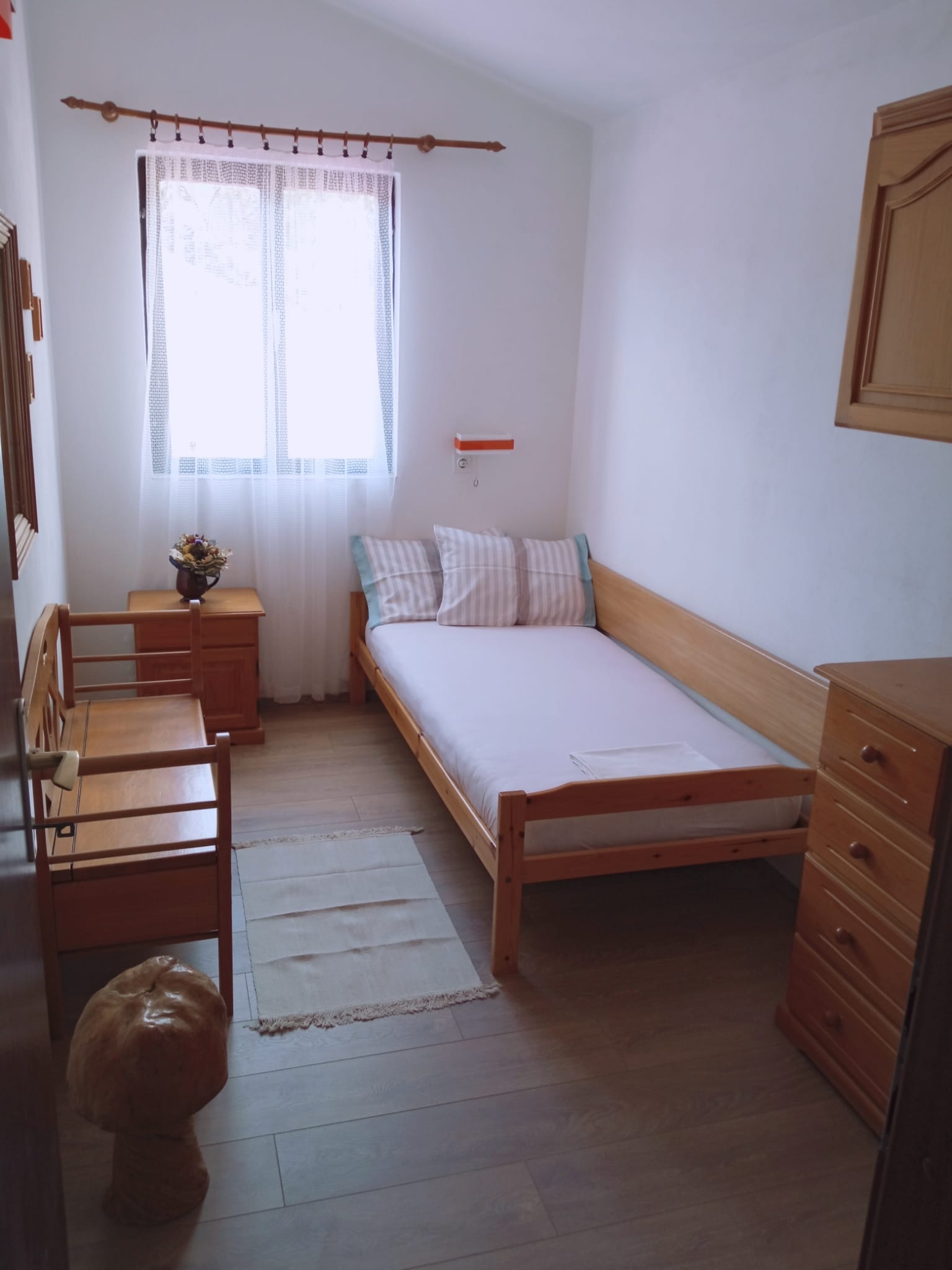 Three bedroom apartment with terrace and sea view Basina, Hvar  A-a
