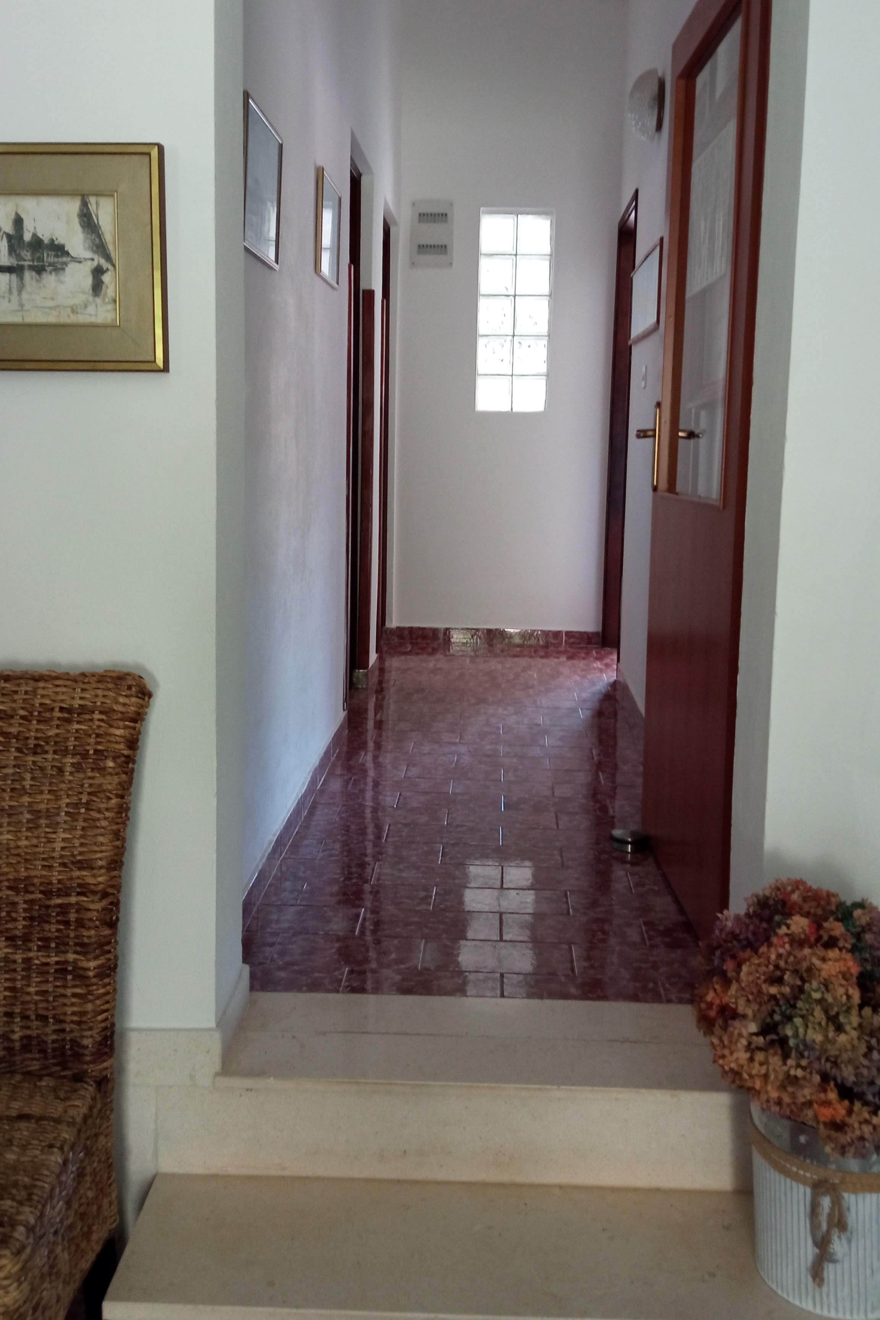 Three bedroom apartment with terrace and sea view Basina, Hvar  A-a