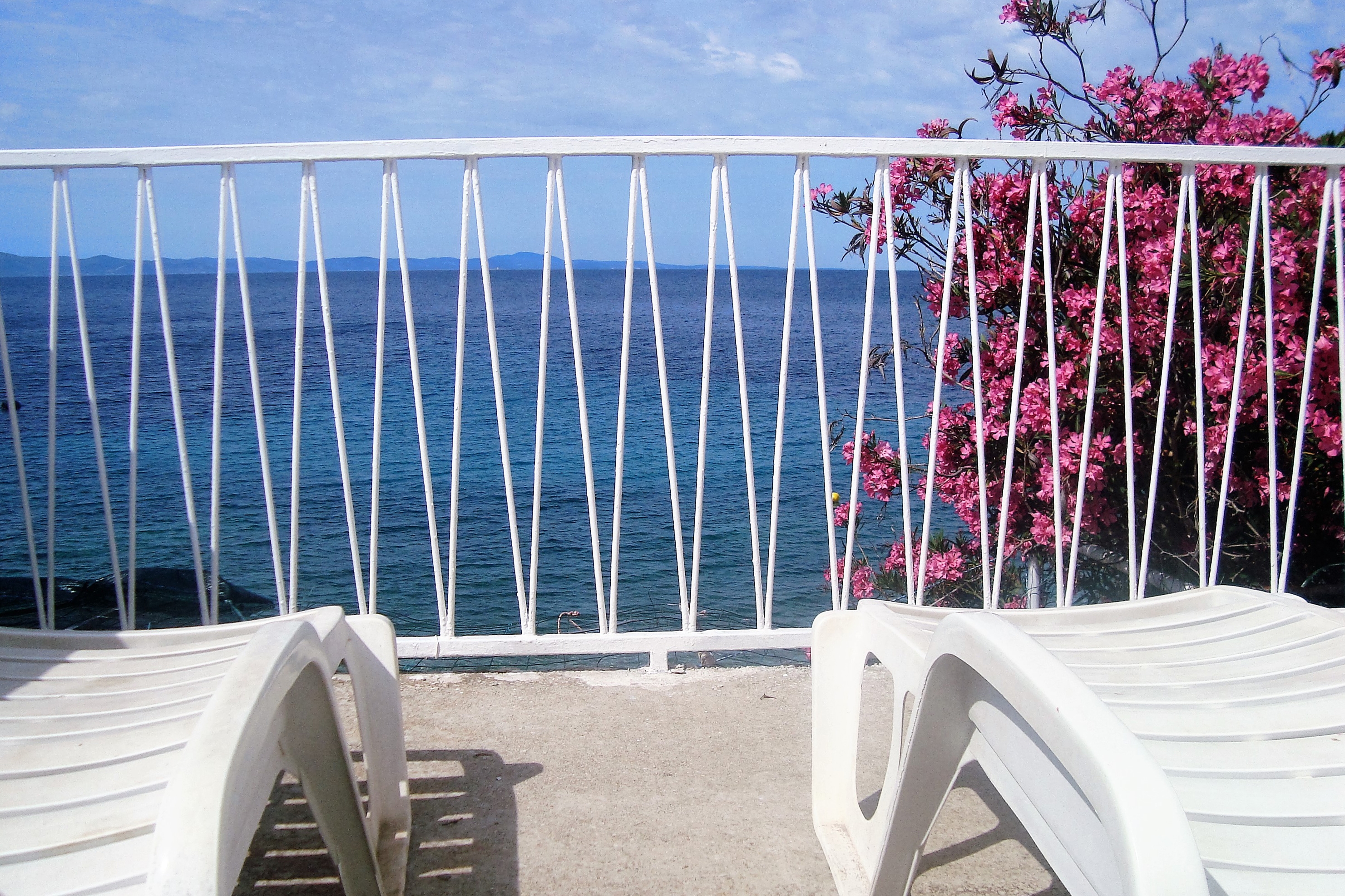 Two bedroom apartment near beach Cove Skozanje, Hvar (A-4624-a) Two bedroom apartment near beach Cove Skozanje, Hvar (A-4624-a)