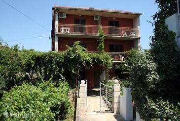 Property Stari Grad, Hvar, Property 4625 - Apartments with pebble beach.