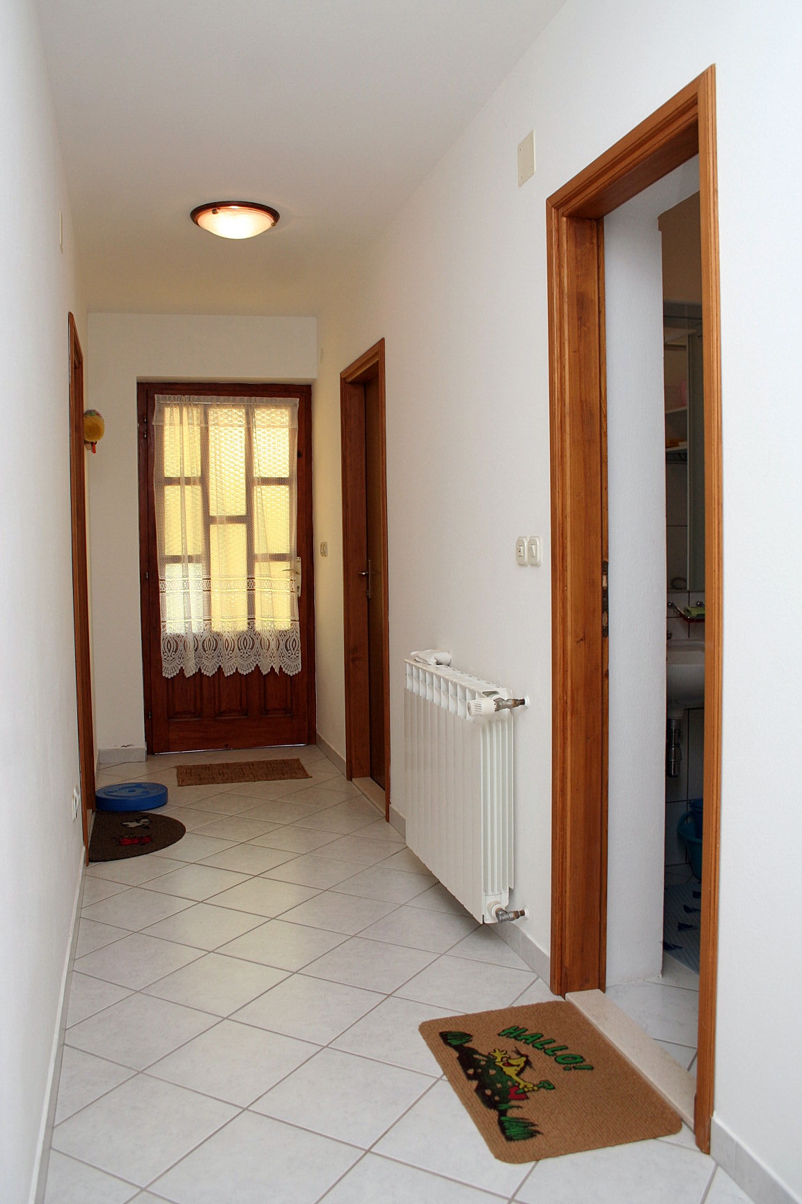 Three bedroom apartment with terrace Vrboska, Hvar  A-a