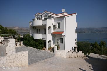 Property Arbanija, Čiovo, Property 4646 - Apartments in Croatia.