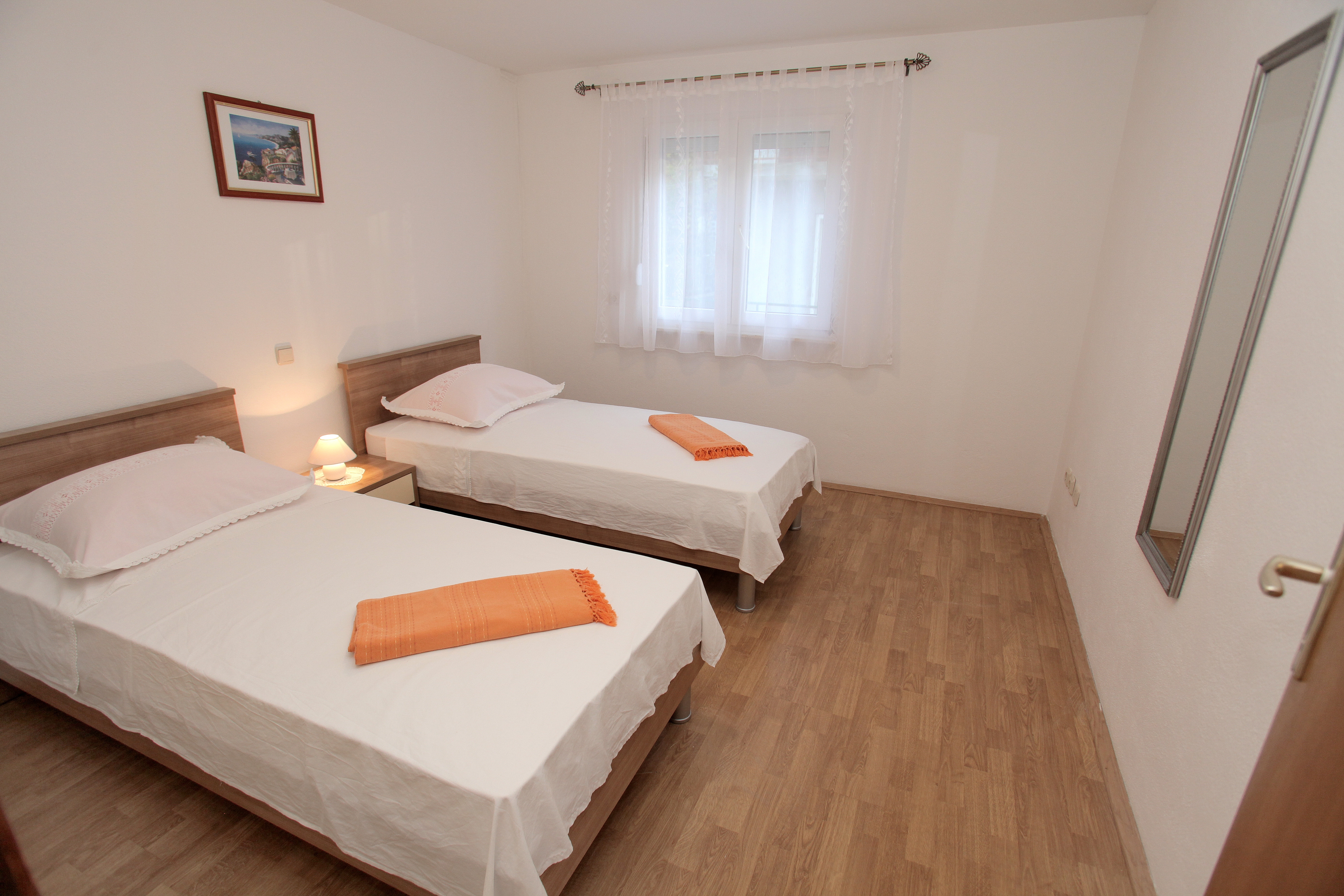 Two bedroom apartment with balcony and sea view Mastrinka, Čiovo  A-d