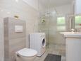Bathroom Nemira, Bathroom in the apartment, (pet friendly) and WiFi.